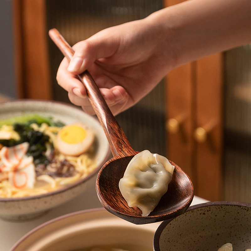 Lange Steel Ramen Houten Lepel - Home Cooking In Japanese recensie en prijs